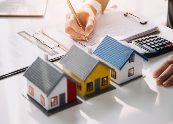 A Comprehensive Guide to Understanding Service Charge Accounts 