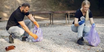 How Rubbish Removals Help Make Property Clean-Ups More Manageable 