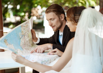 What International Couples Should Budget for When Planning a Wedding in Italy