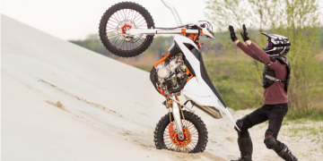 How to Choose Custom Motocross Graphics for Dirt Bikes