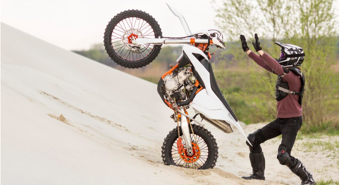 How to Choose Custom Motocross Graphics for Dirt Bikes